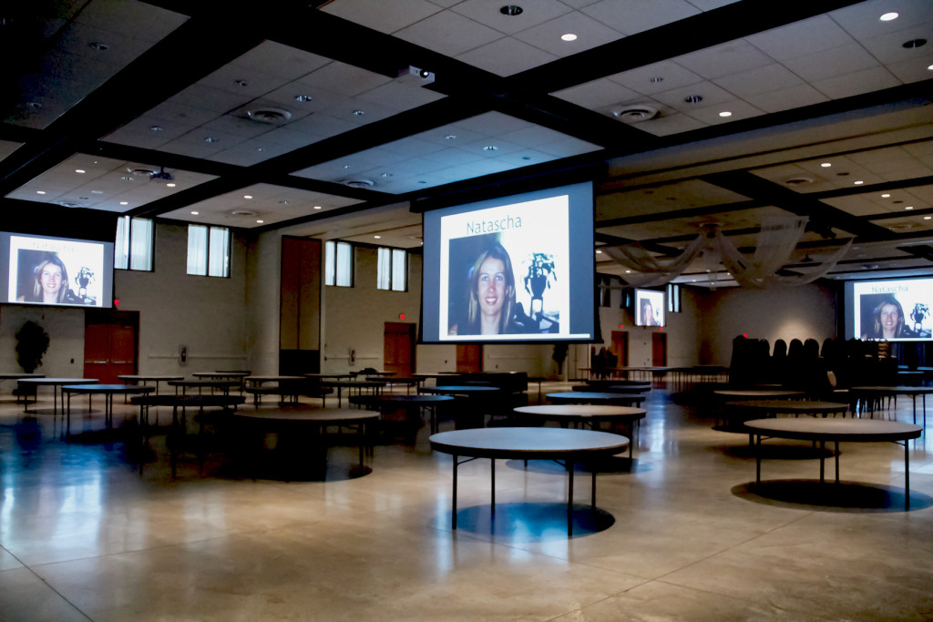 The screens are deployed so they can be used when the large space is separated into several rooms, and large enough to be used when the entire space is open.